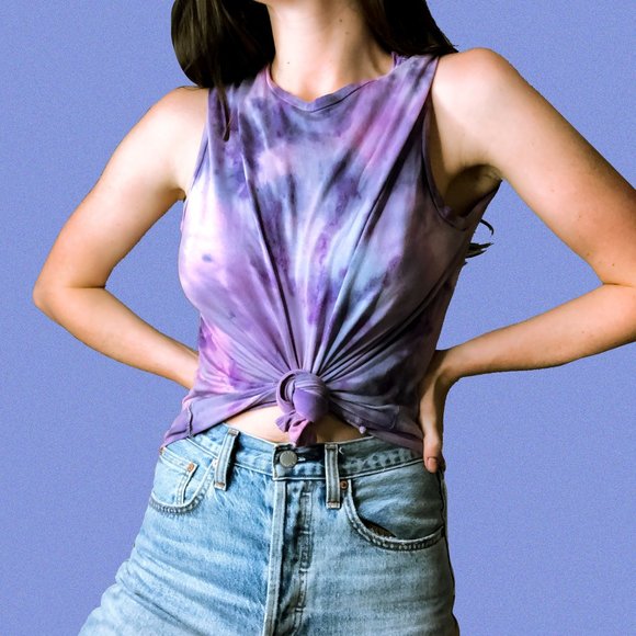 Tops - 3/30 💜 moody purple tie dye sleeveless top